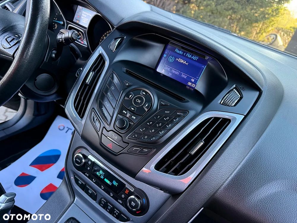 Ford Focus 1.6 TDCi ECOnetic 88g Start-Stopp-System Titanium - 19