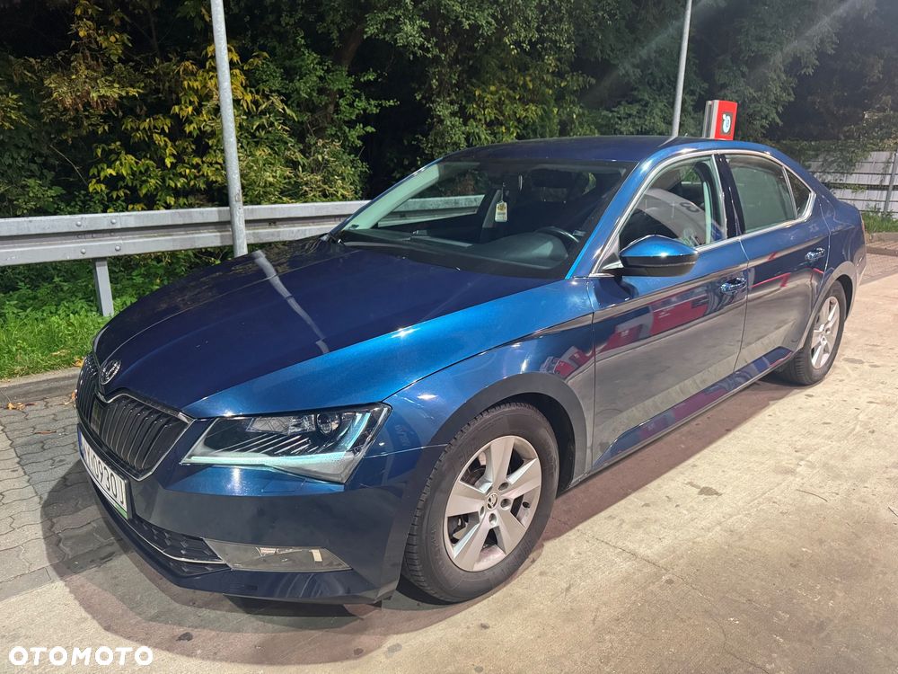 Skoda Superb 2016 photo 4