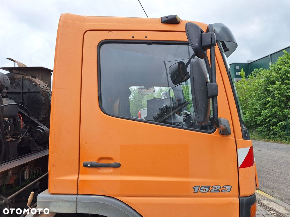 MIKANN Atego 1523 - 31