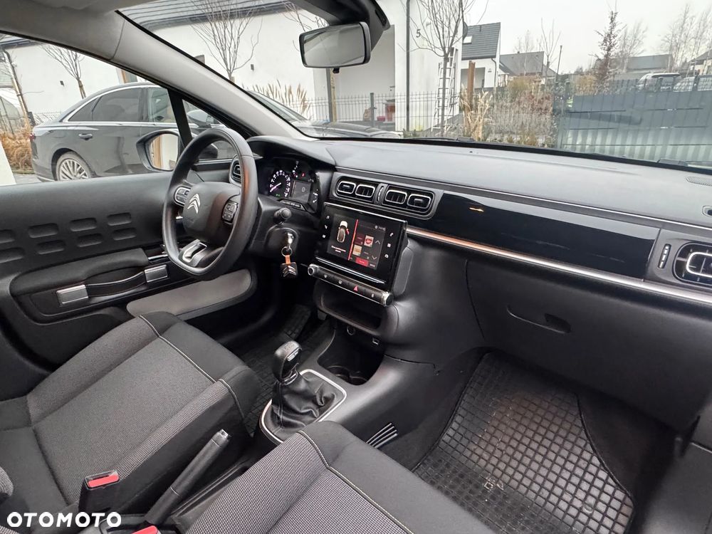 Citroën C3 1.2 PureTech Shine - 9