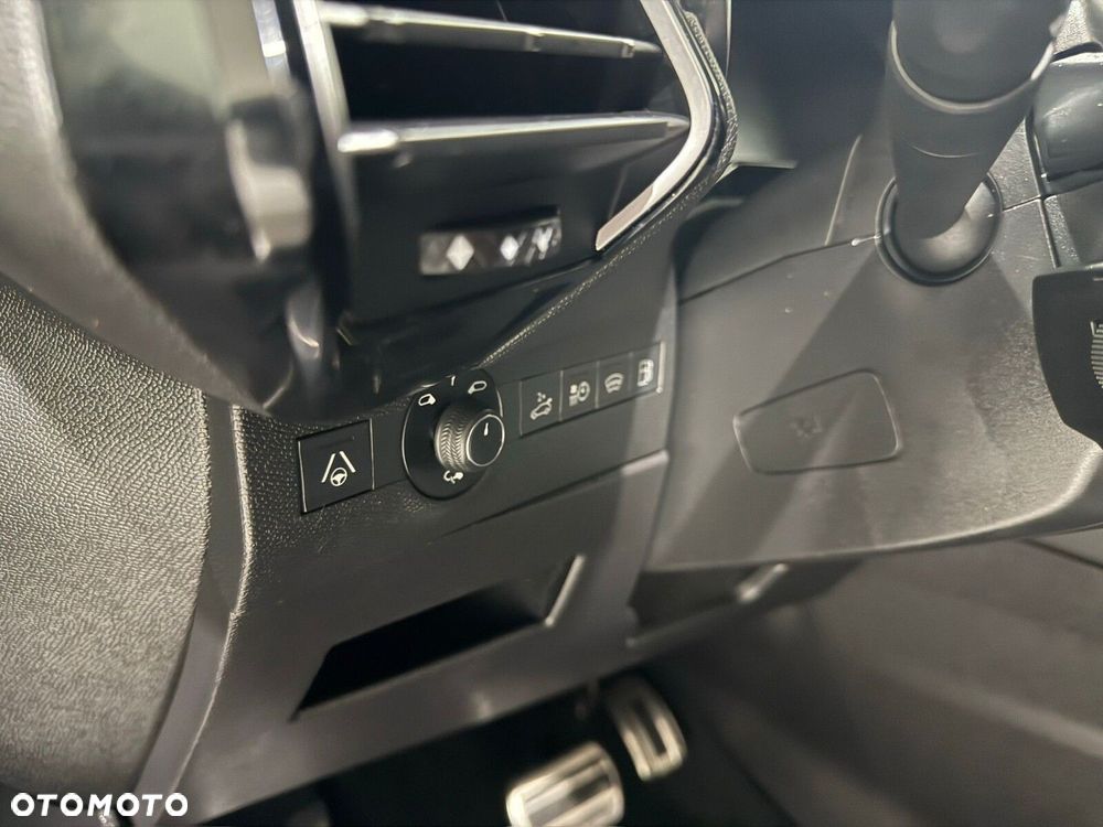 DS Automobiles DS 7 Crossback - 29