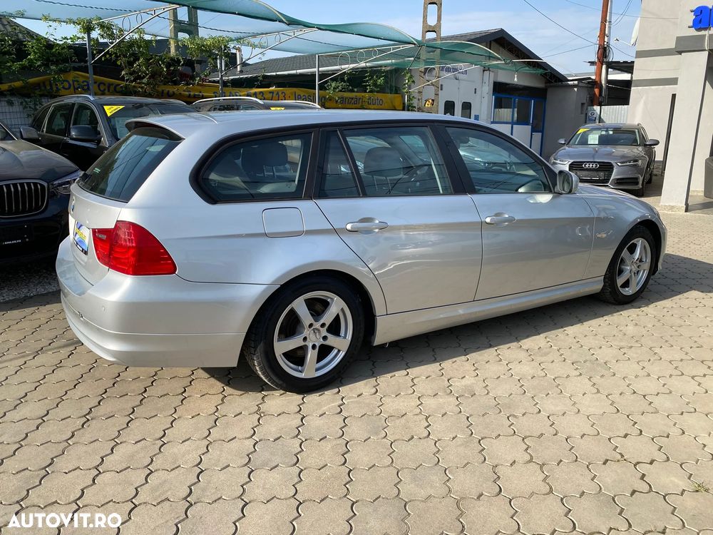 BMW Seria 3 320d EfficientDynamics Edition - 11