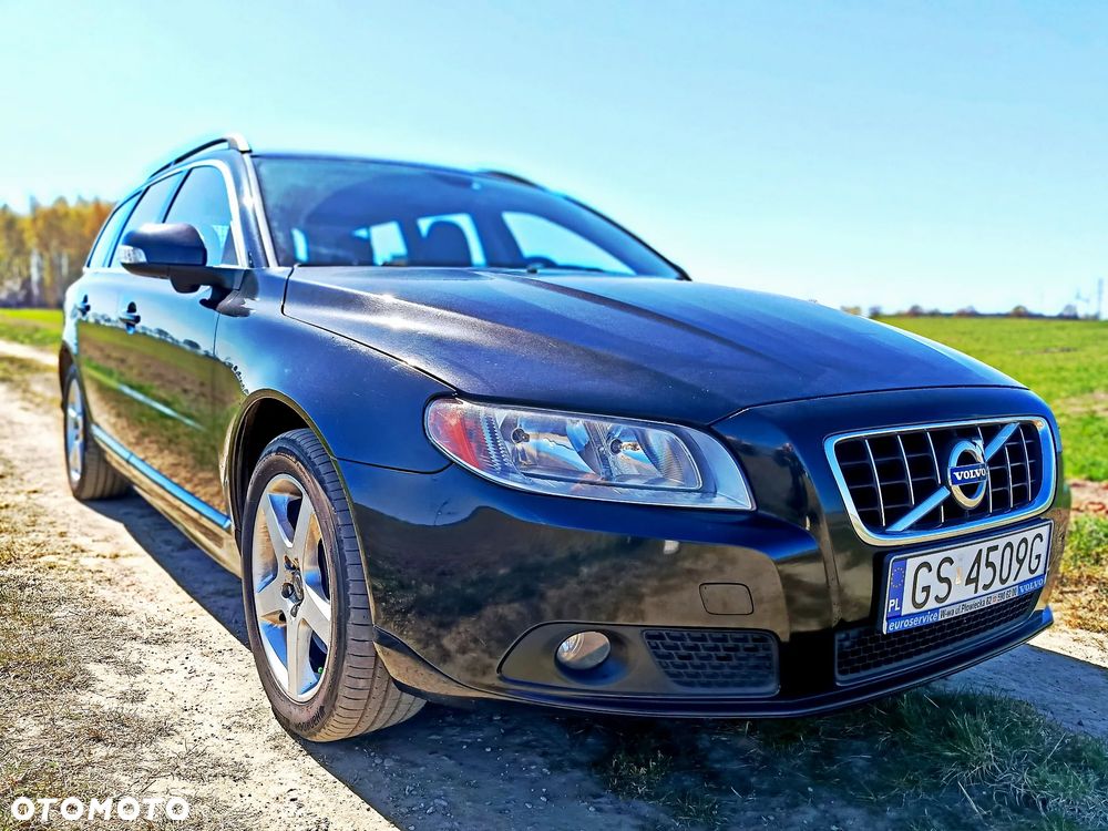 Volvo V70 2.5T Momentum - 4