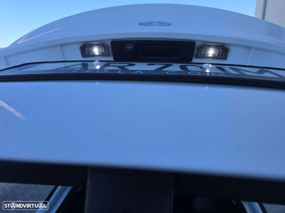 Tesla Model Y Long Range Tração Integral - 38