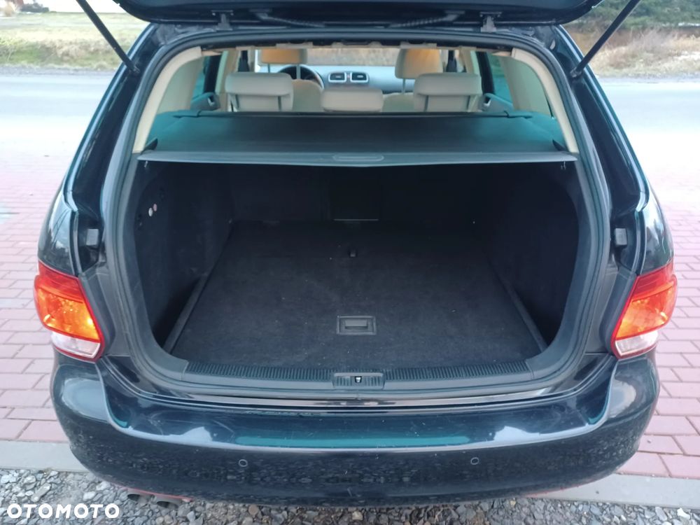 Volkswagen Golf 2.0 TDI DPF Comfortline - 4