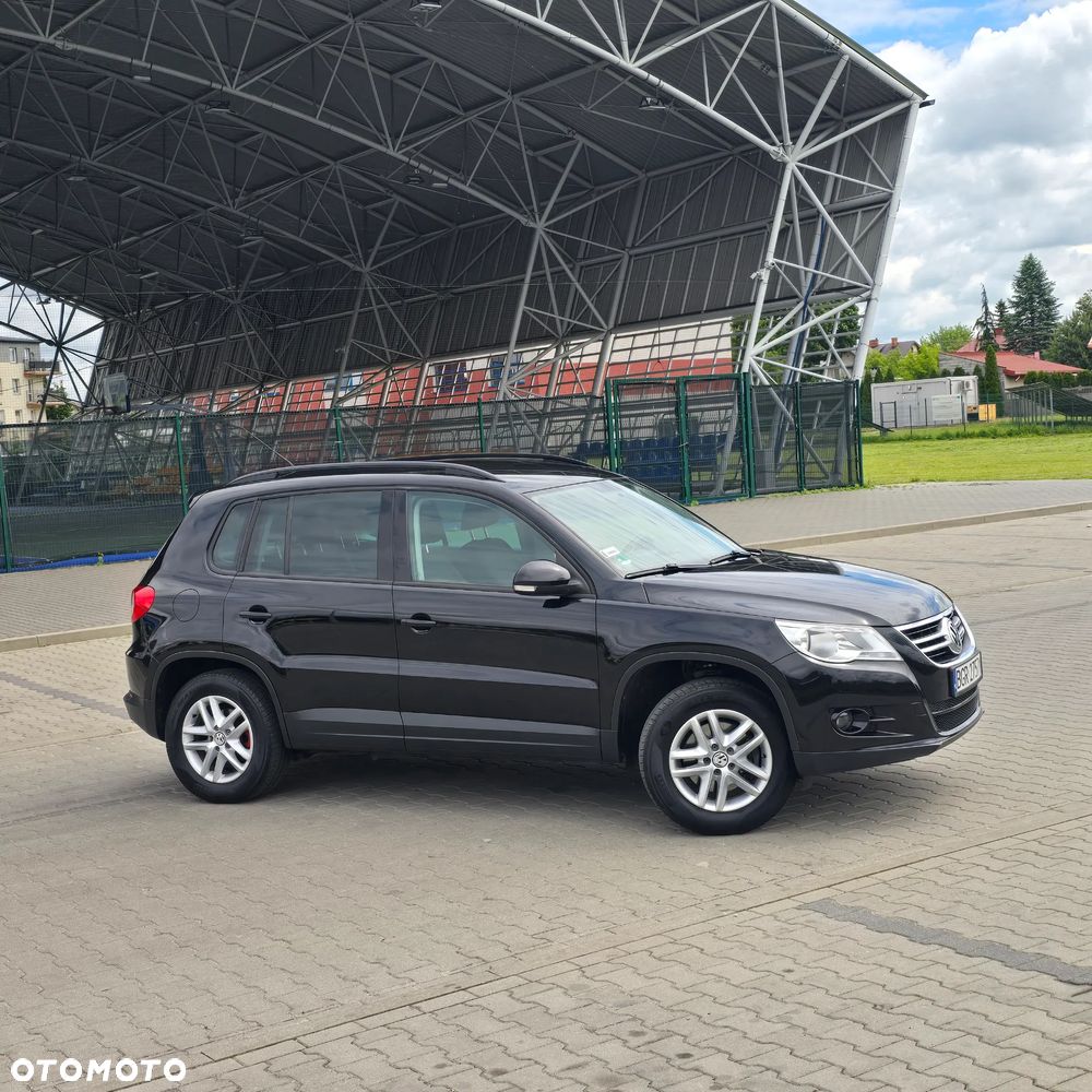 Volkswagen Tiguan - 8