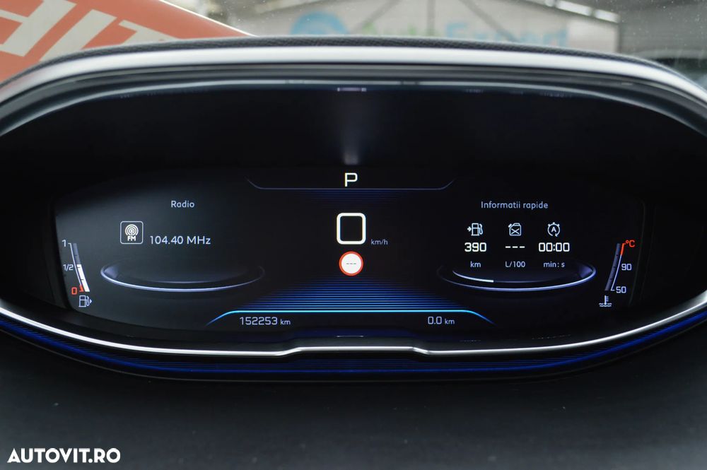 Peugeot 5008 BlueHDI 130 EAT8 Active Pack - 6