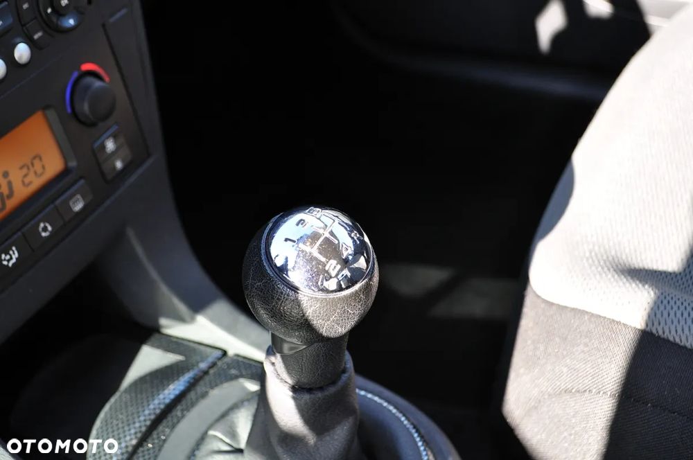 Citroën C4 1.6 HDi Impress - 22