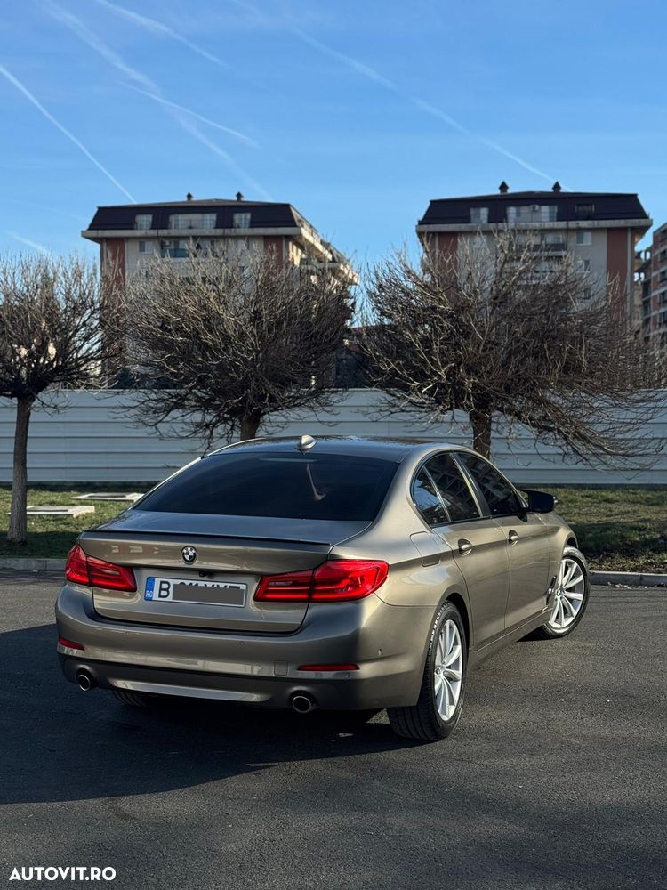 BMW Seria 5 520i Aut. - 4