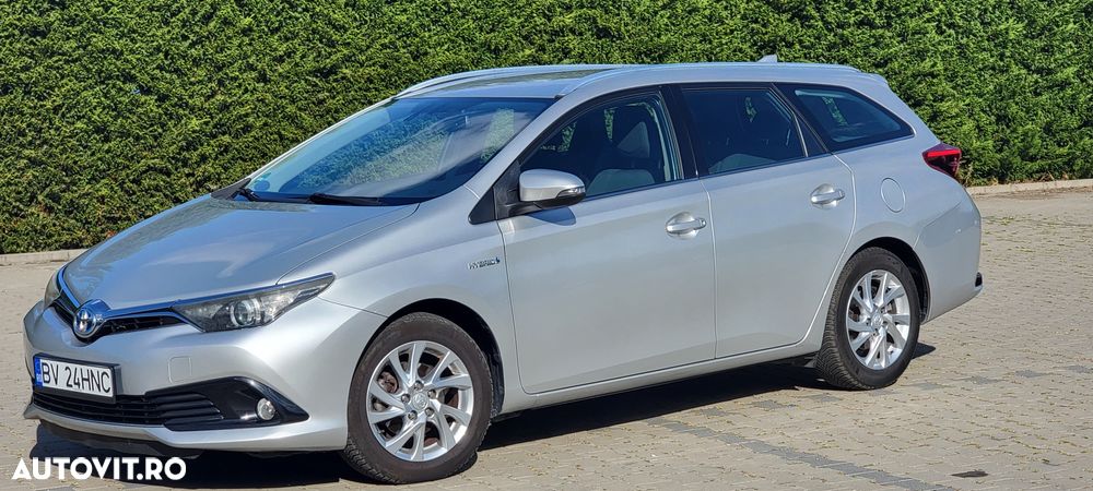 Toyota Auris 1.8 VVT-i Automatik Design Edition - 1