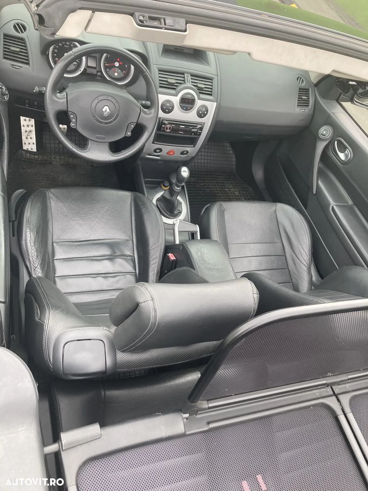 Renault Megane 2.0 Turbo Coupe-Cabriolet Dynamique - 12