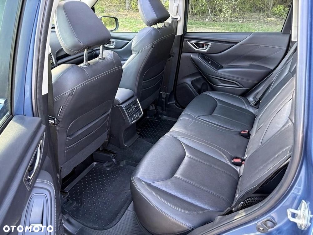 Subaru Forester 2.0i-L Platinum (EyeSight) Lineartronic - 12