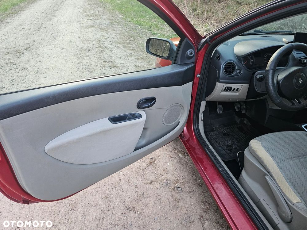 Renault Clio - 12