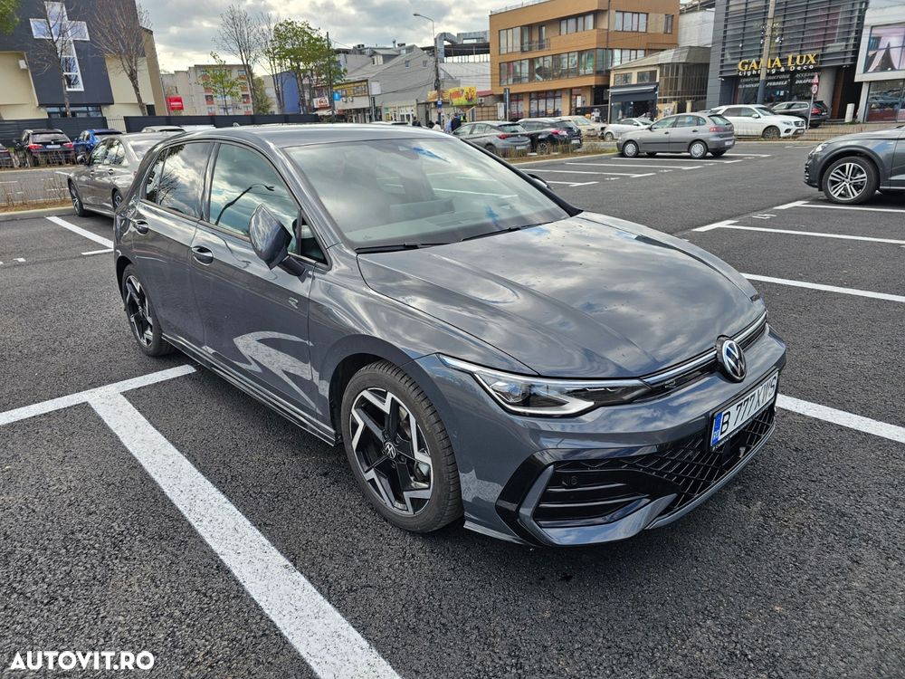 Volkswagen Golf 1.5 eTSI ACT DSG MHEV R-Line - 1