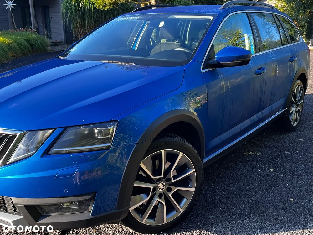 Skoda Octavia 2.0 TSI 4x4 Scout DSG - 12