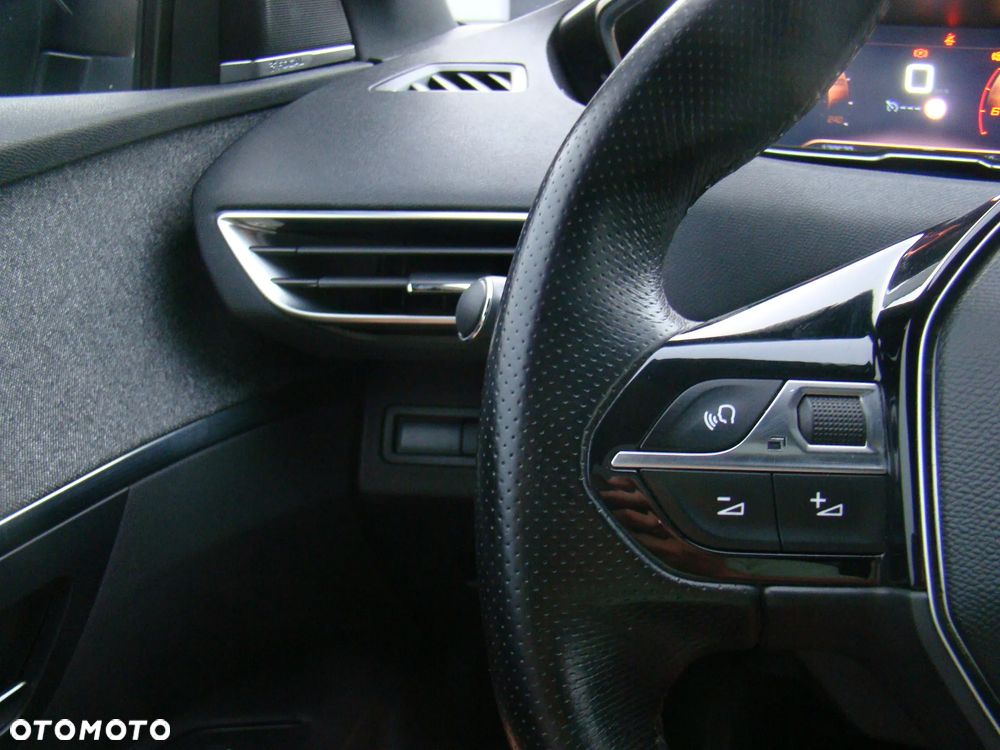 Peugeot 3008 BlueHDi 150 Stop & Start Allure - 28