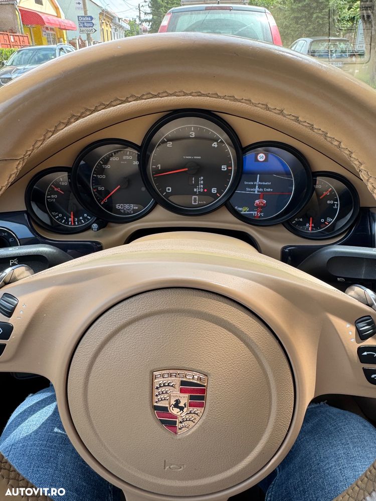 Porsche Panamera 3.0 Tiptronic S - 19