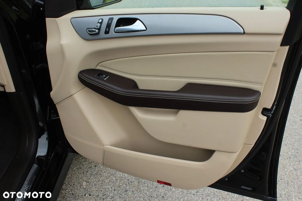 Mercedes-Benz GLE 250 d 4-Matic - 36