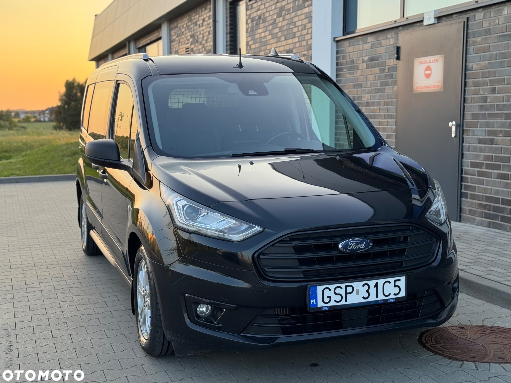 Ford Transit Connect - 16