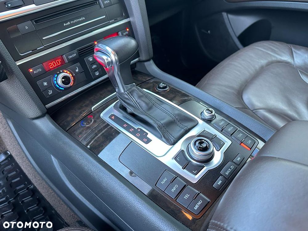 Audi Q7 3.0 TDI DPF Quattro Tiptronic - 13