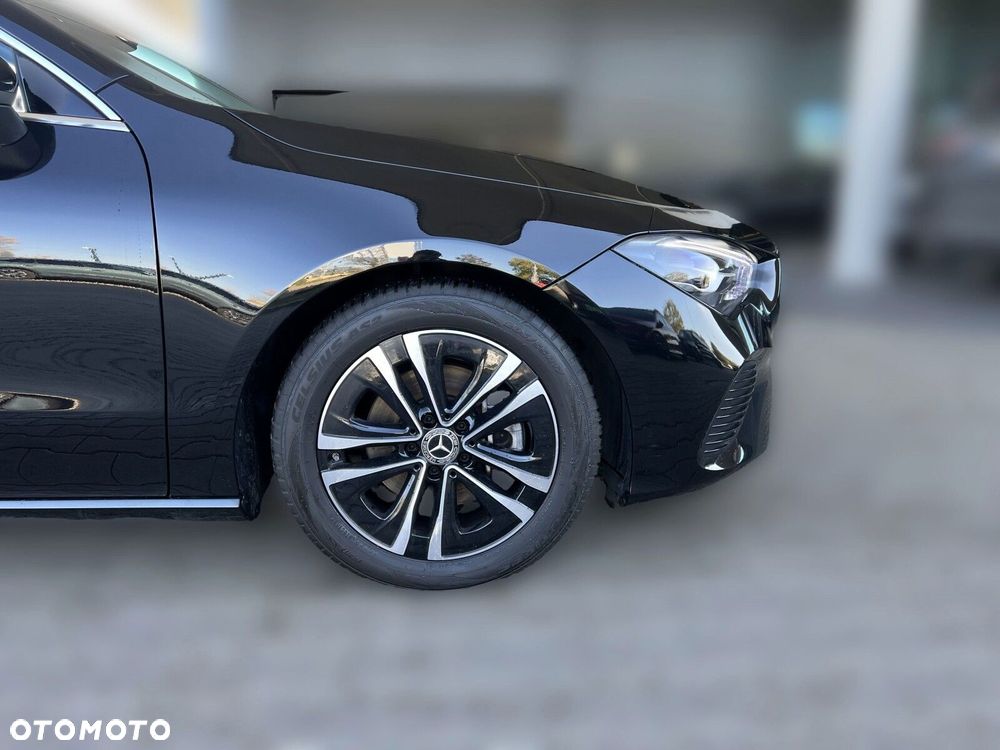 Mercedes-Benz CLA - 16