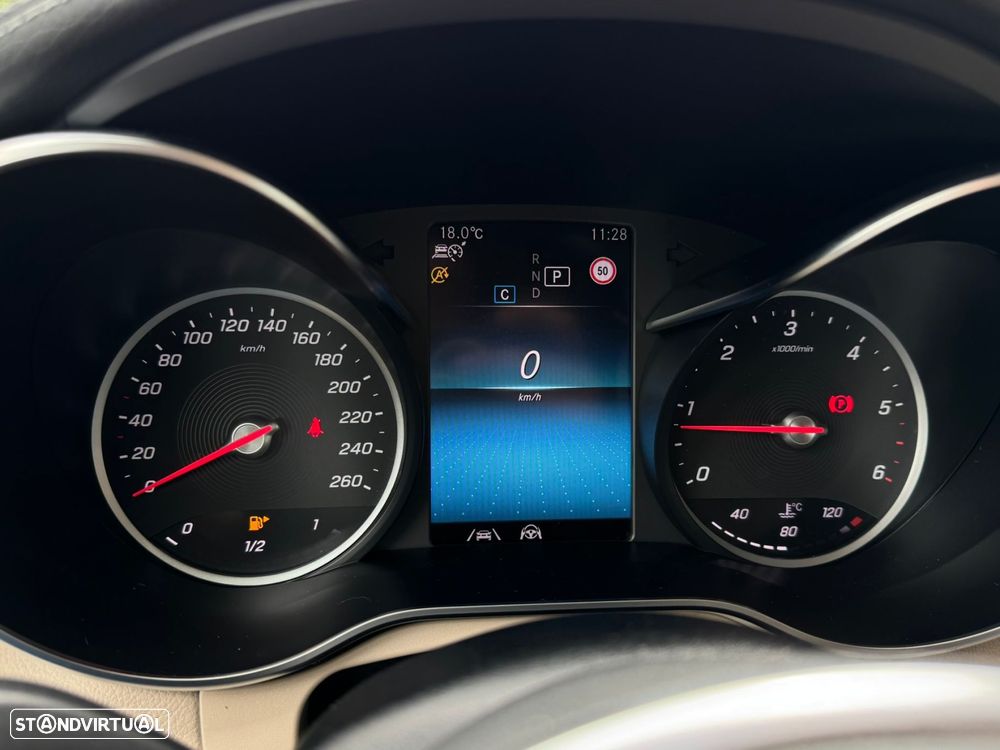 Mercedes-Benz GLC 300 d 4Matic - 26