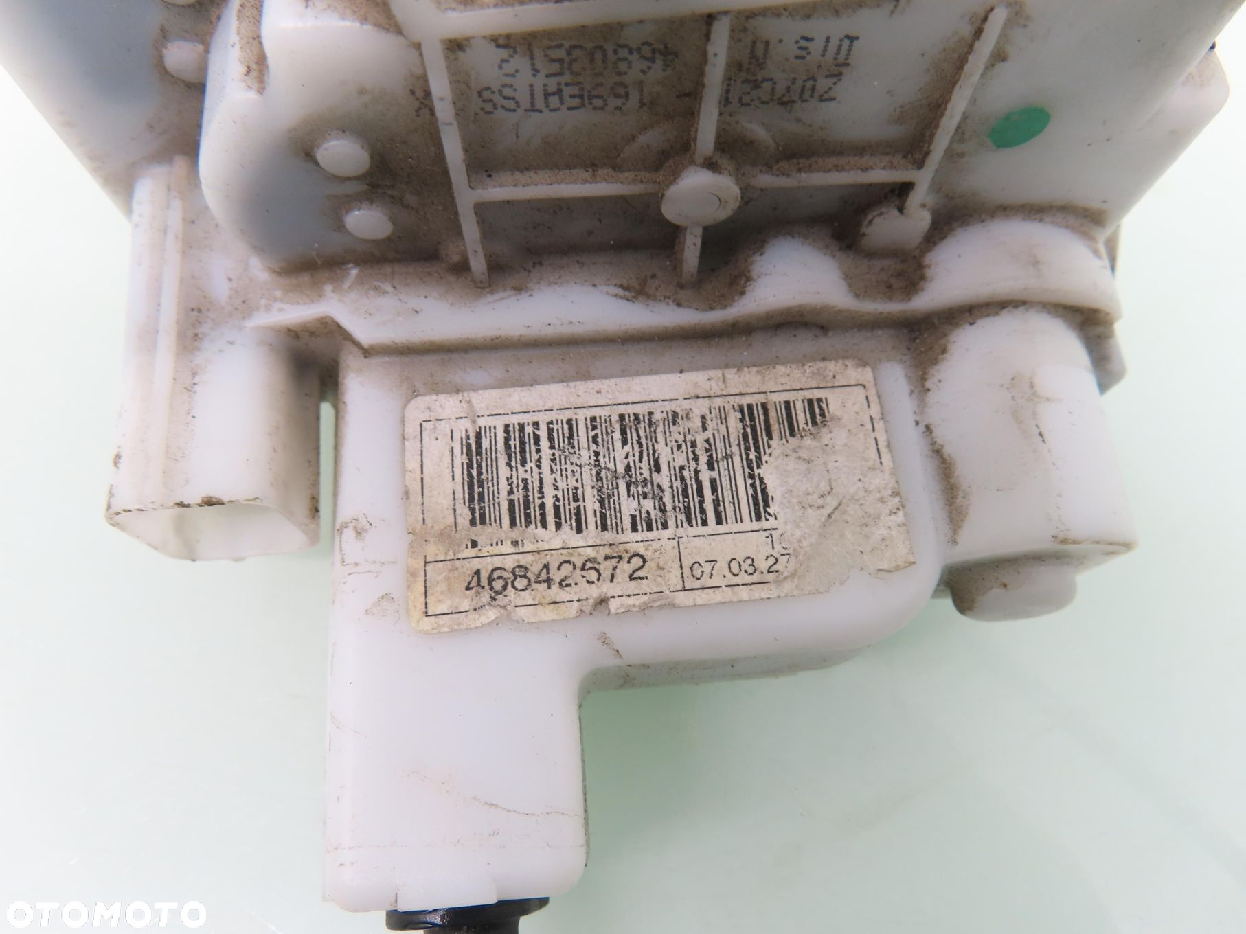 ZAMEK LEWY PRZEDNI FIAT PANDA II 46842672 6 PIN - 4
