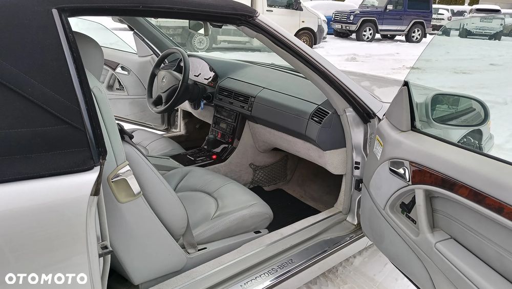 Mercedes-Benz SL - 14