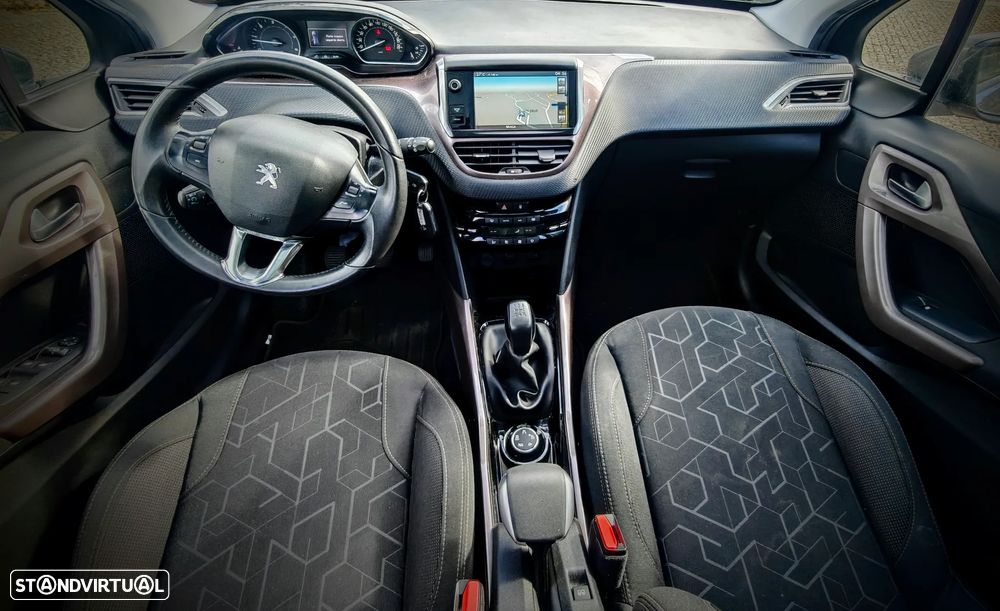 Peugeot 2008 1.6 e-HDi Allure - 11