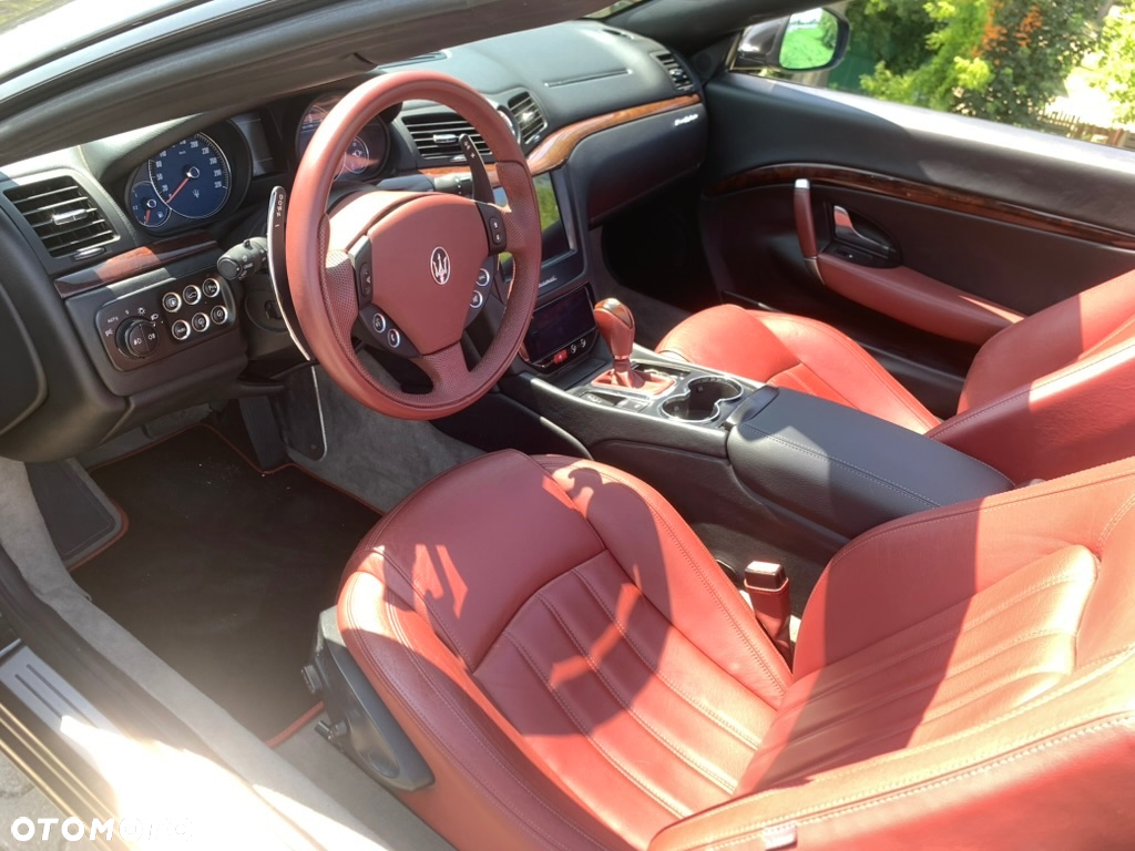 Maserati GranCabrio - 6