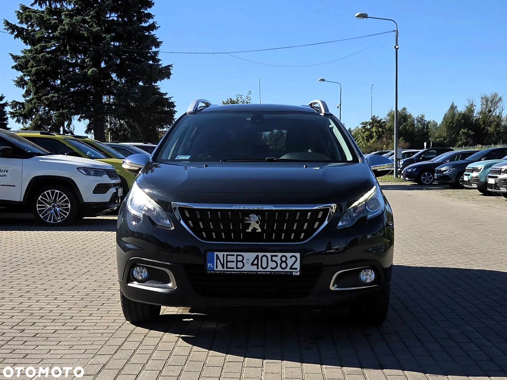 Peugeot 2008 1.2 Pure Tech Style S&S - 2