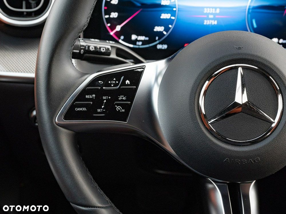 Mercedes-Benz GLC - 16