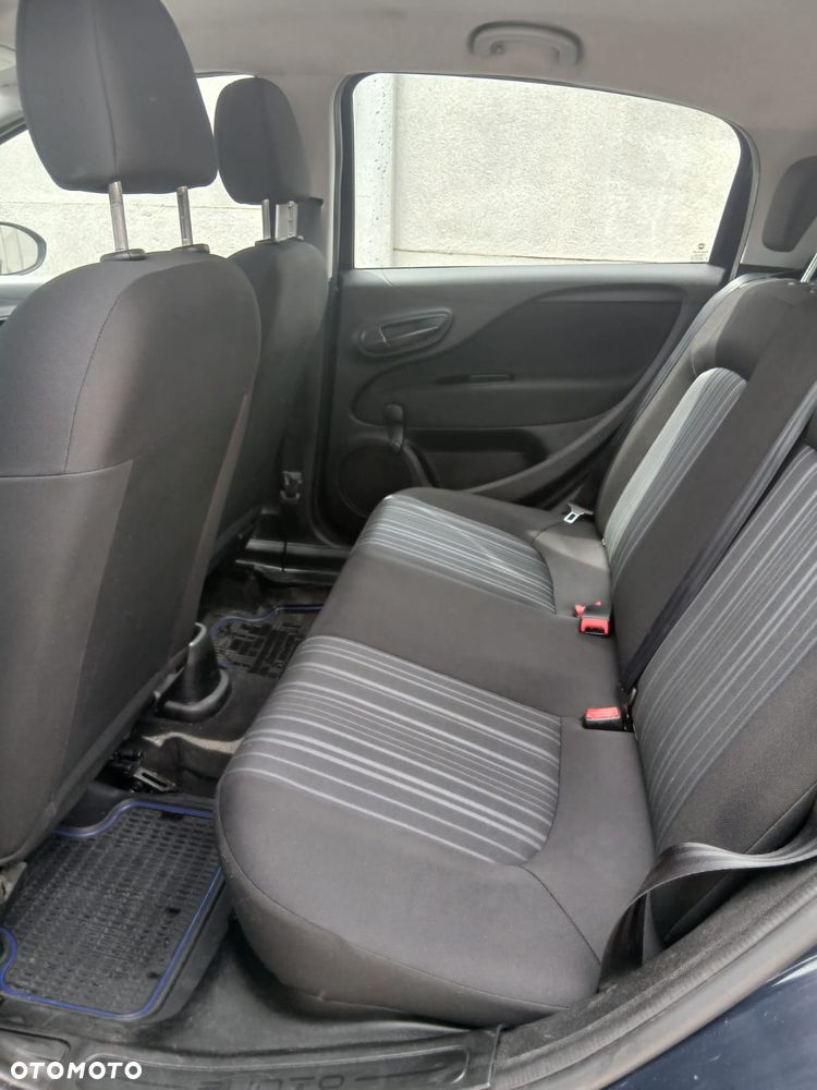 Fiat Punto Evo 1.4 8V Estiva Blue&Me Euro5 - 7