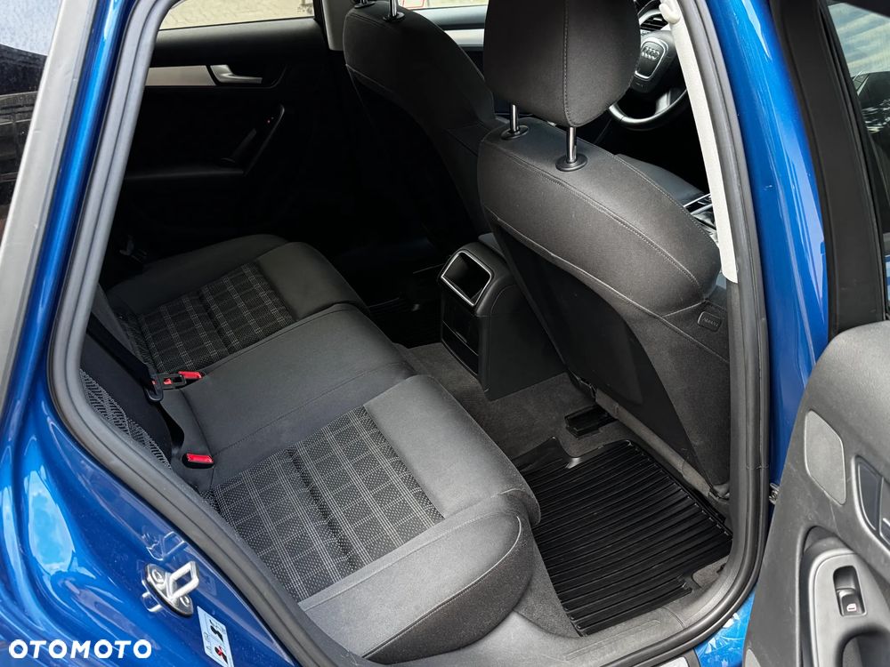 Audi A4 Avant 2.0 TDI DPF quattro Ambition - 15