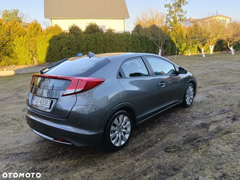 Honda Civic 1.8 i-VTEC Lifestyle - 4