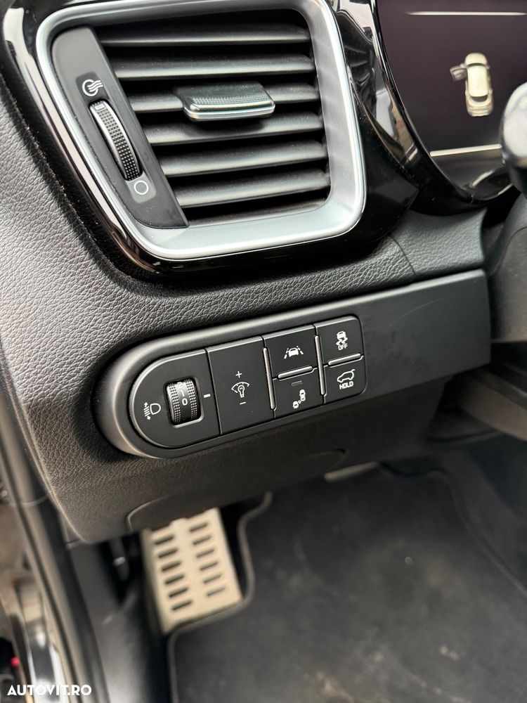 Kia XCeed 1.6 CRDi DCT7 PLATINUM EDITION - 16