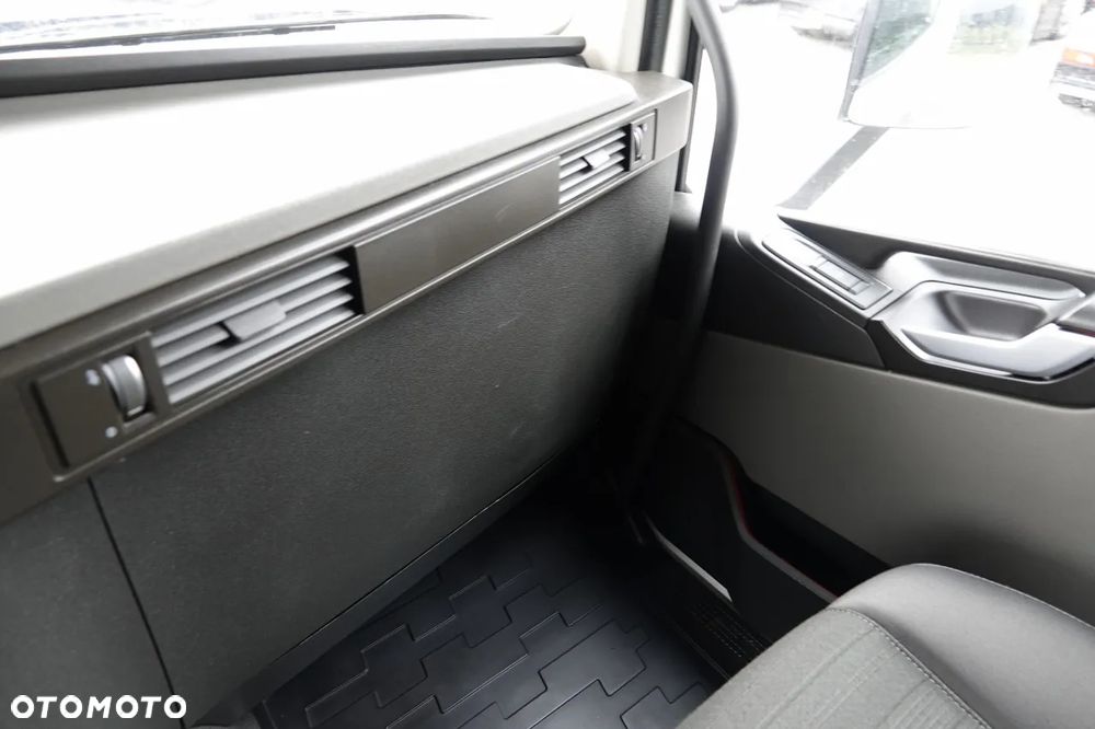 Volvo FH 500 / KLIMATYZACJA POSTOJOWA / OPONY 100% / I-SHIFT - 32