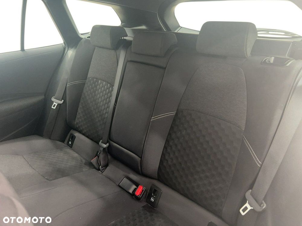 Toyota Corolla - 12