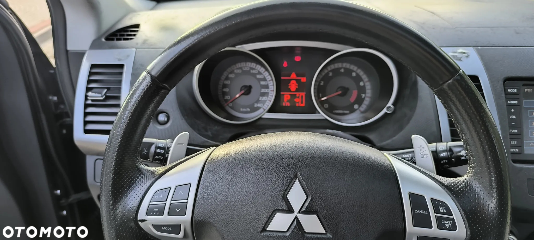 Mitsubishi Outlander 2.4 4WD CVT Intense - 10