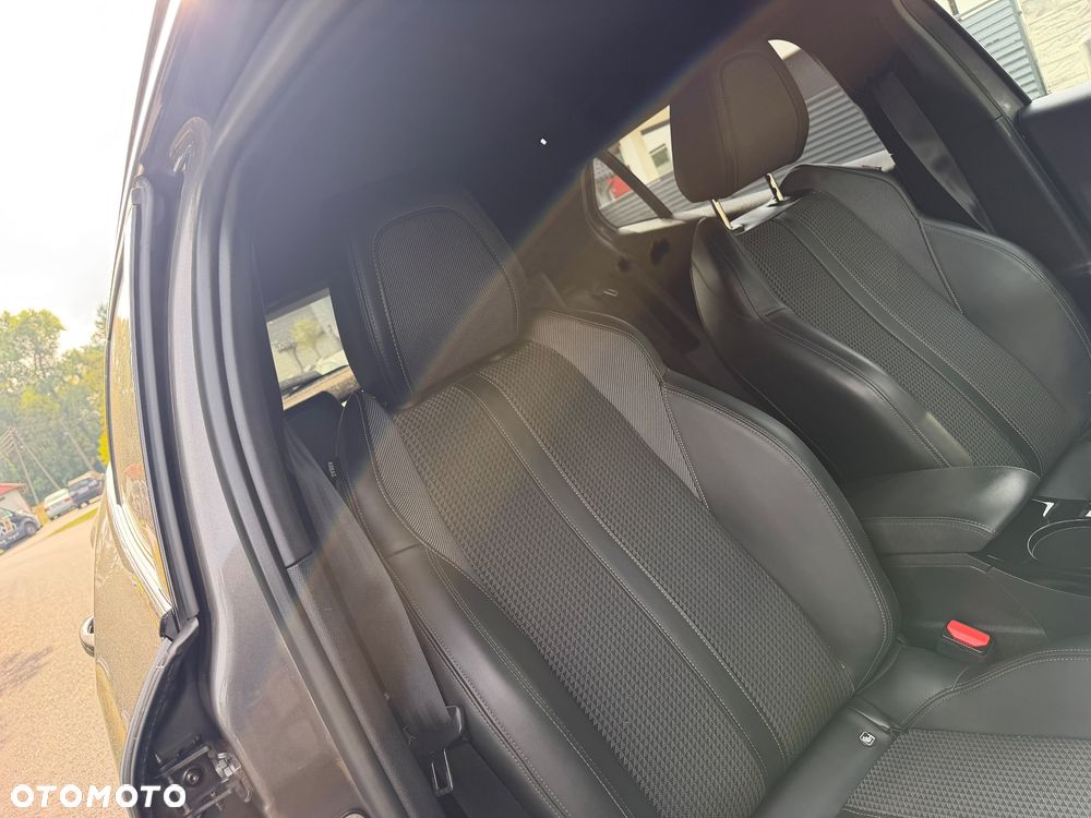 Peugeot 2008 - 24