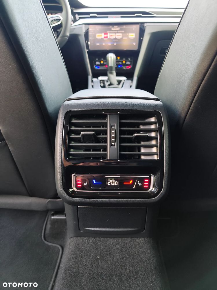 Volkswagen Arteon 2.0 TSI Elegance DSG - 26