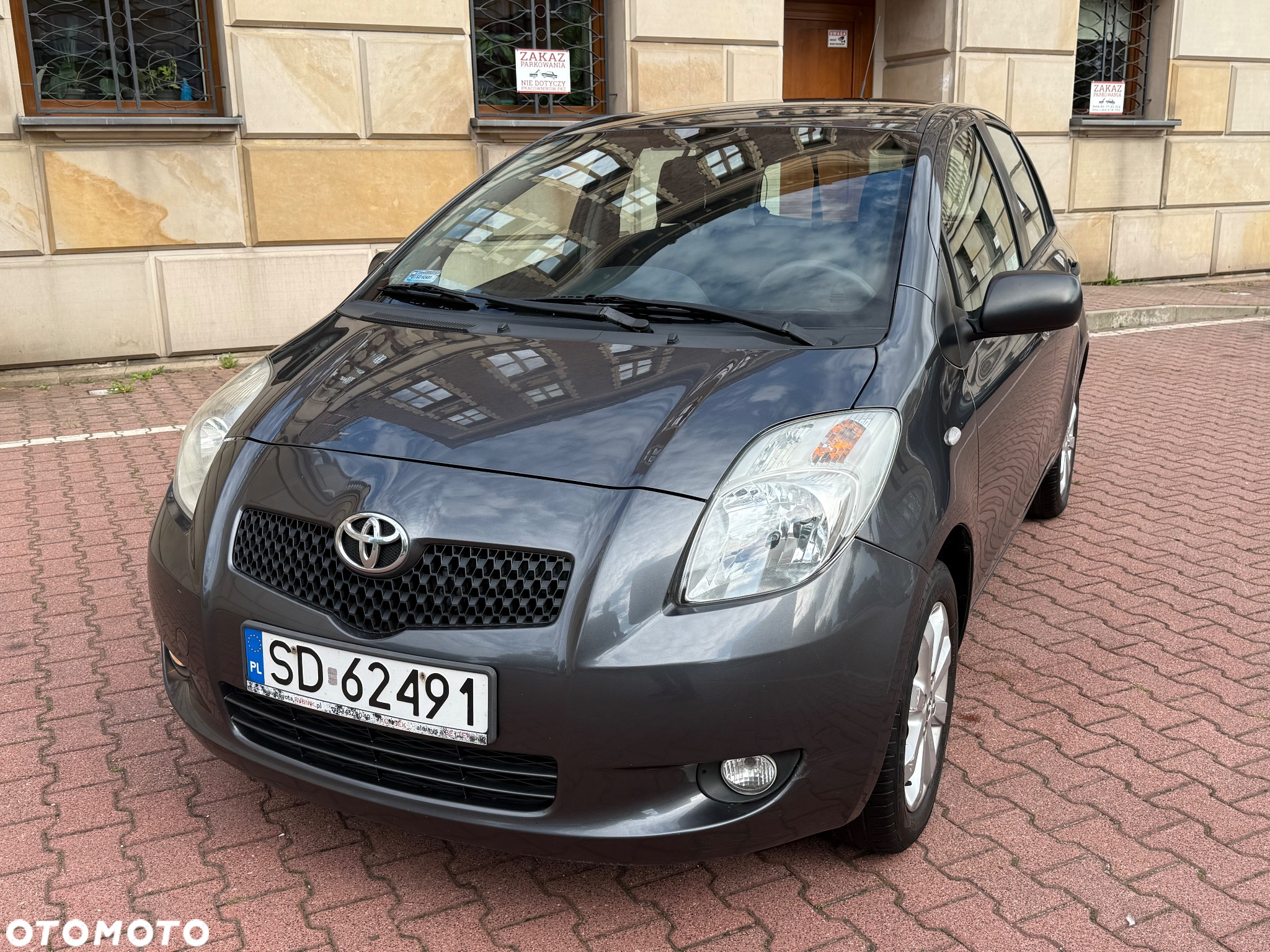 Toyota Yaris 1.3 Luna A/C - 8