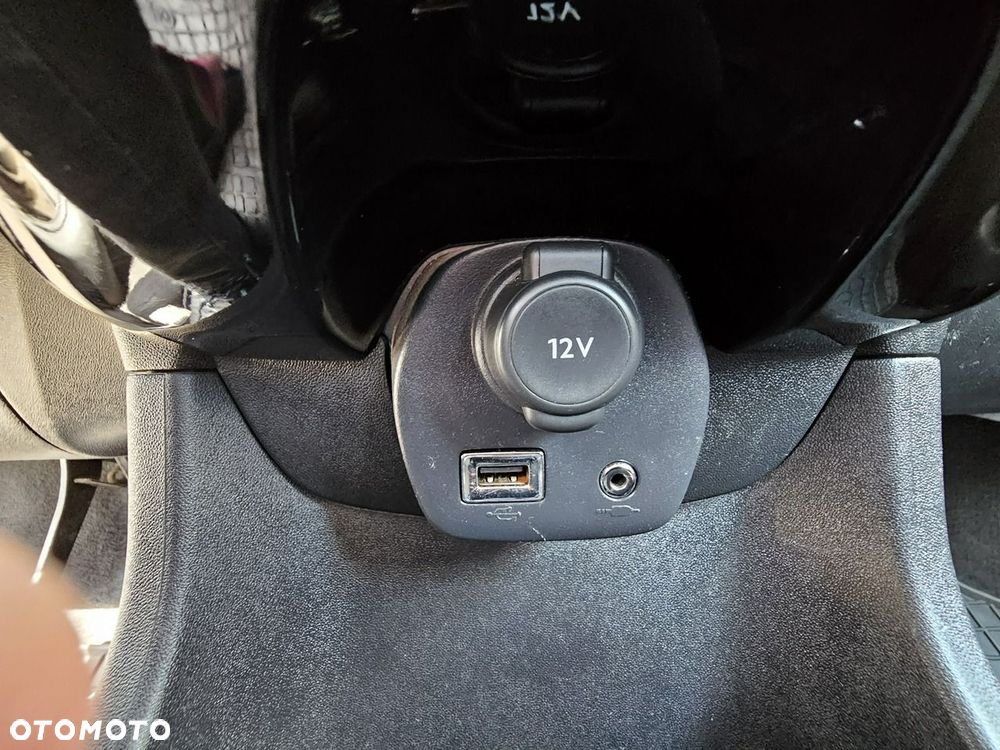 Toyota Aygo x-play touch - 28