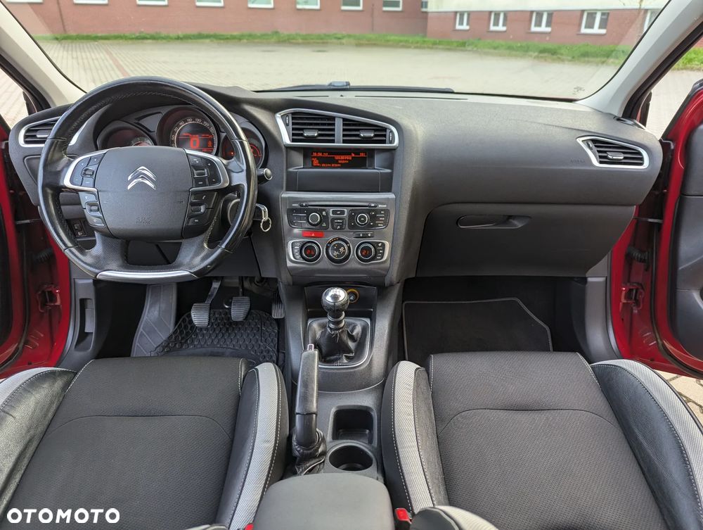 Citroën C4 e-HDi 110 Exclusive - 30
