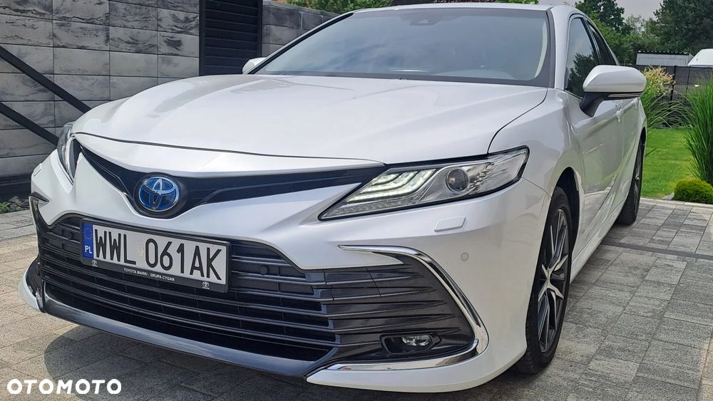 Toyota Camry 2.5 Hybrid Executive CVT - 19