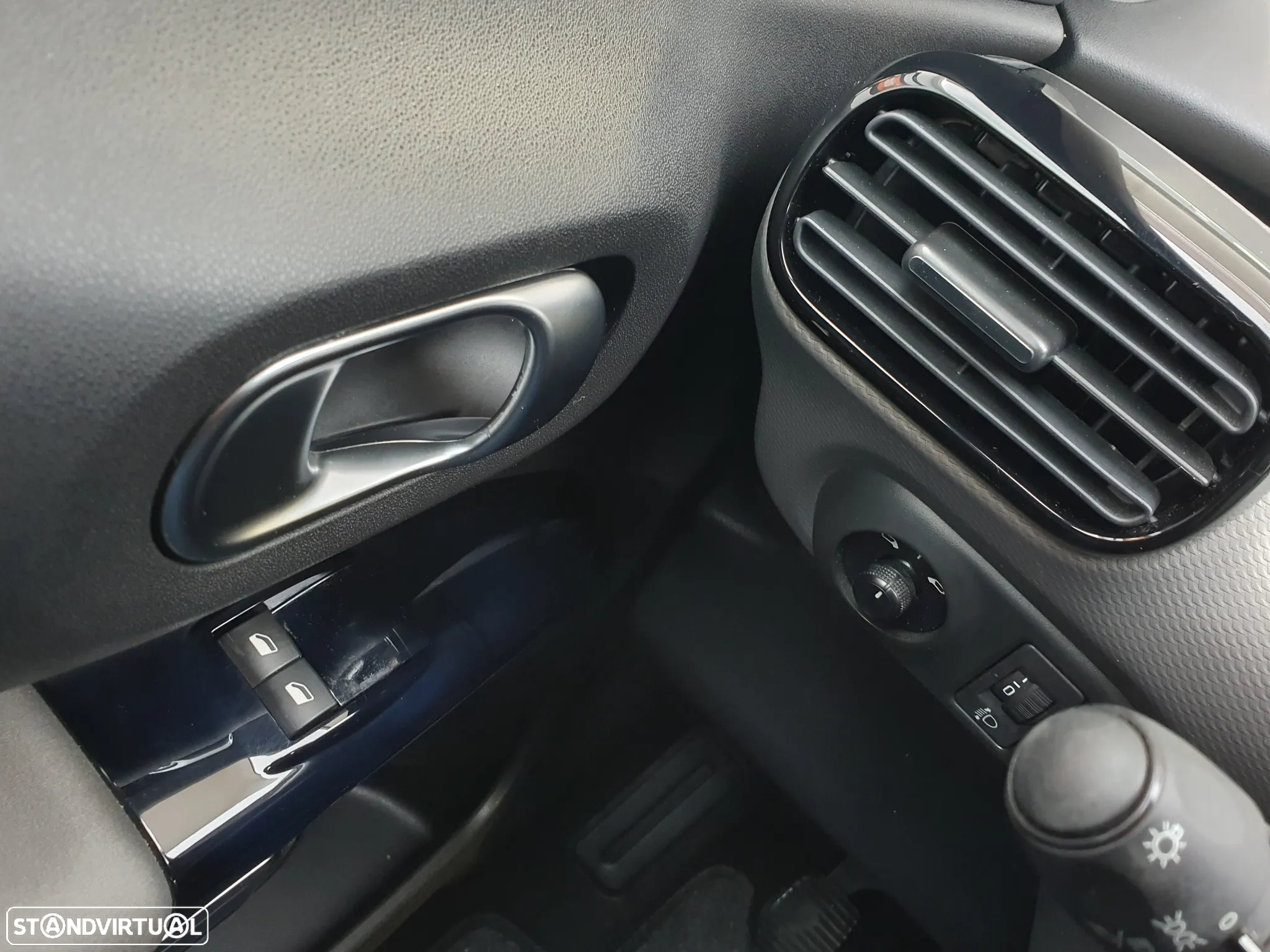 Citroën C4 Cactus 1.5 BlueHDi Feel - 15