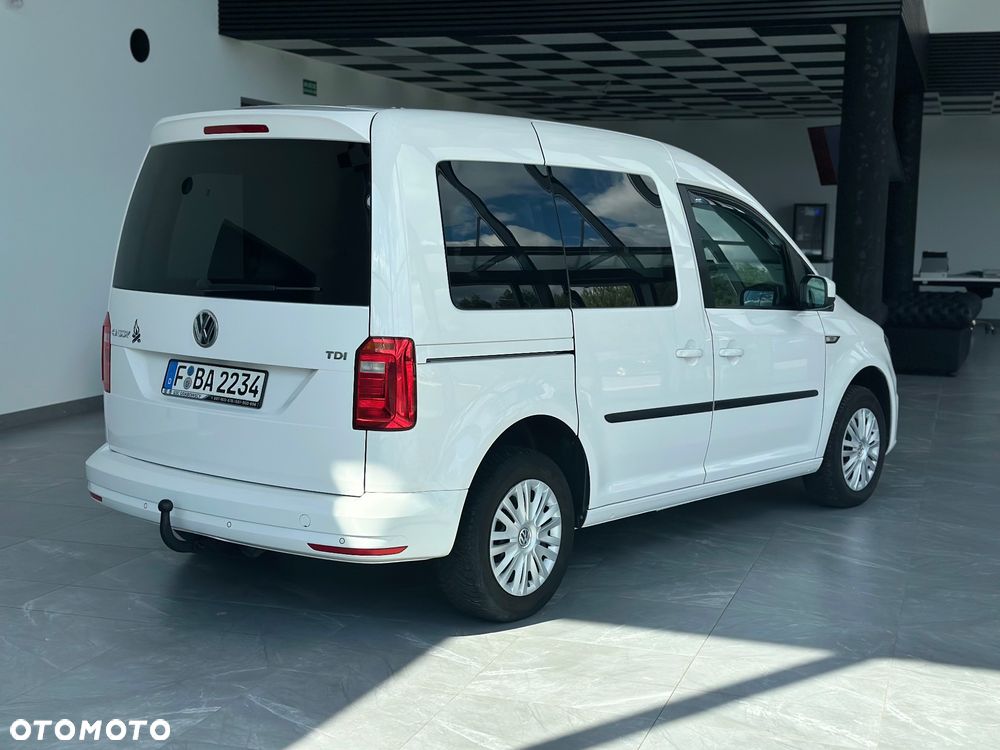 Volkswagen Caddy - 5