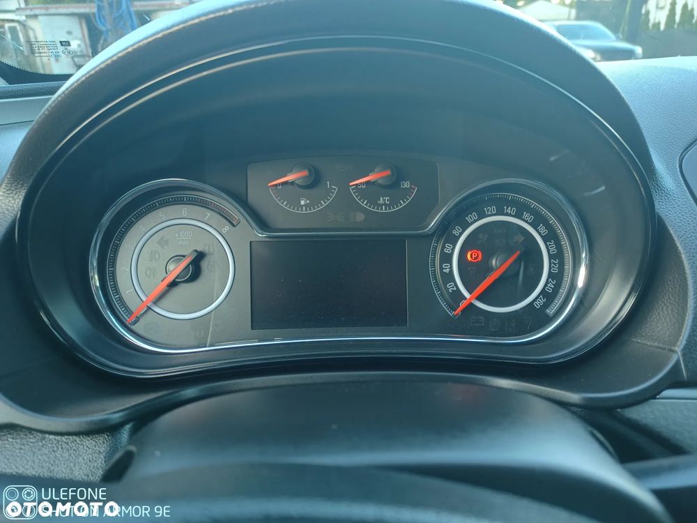 Opel Insignia - 34
