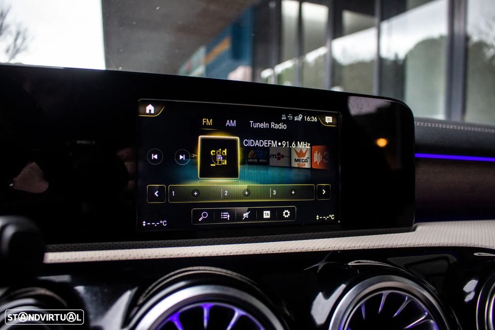 Mercedes-Benz CLA 180 d Shooting Brake Progressive Aut. - 43