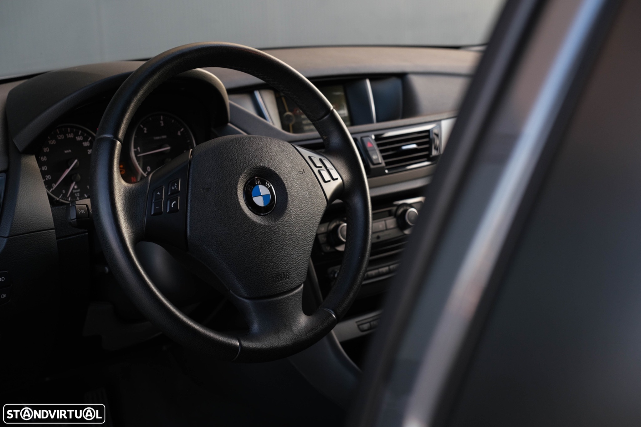 BMW X1 18 d sDrive Auto - 11